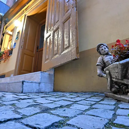 House 1 * Sibiu